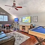Family-Friendly Tobyhanna Home With Game Room!